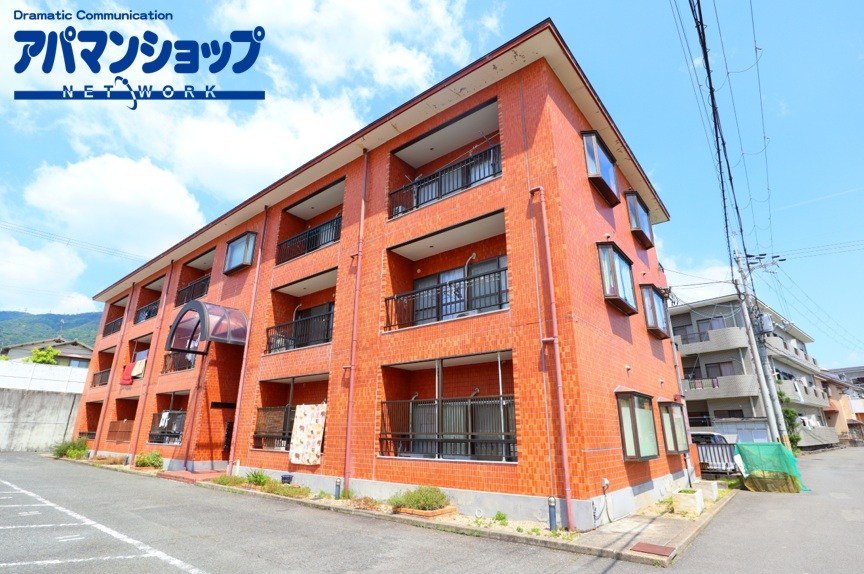 クラウンコート 206号室 外観