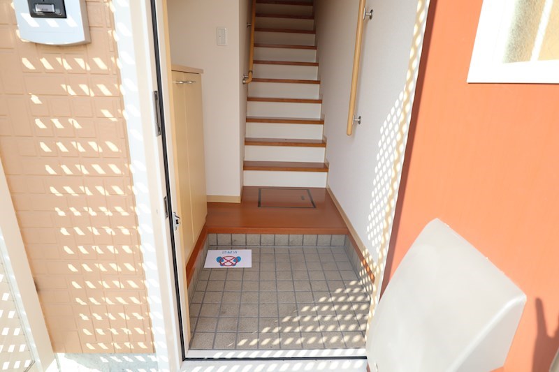 サニーサイド　Ｇ棟 玄関