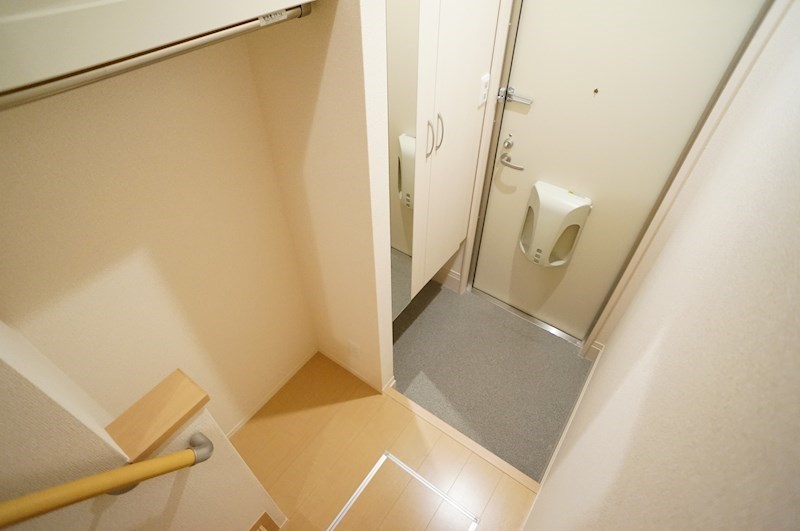 ハッピーライフⅤ 玄関