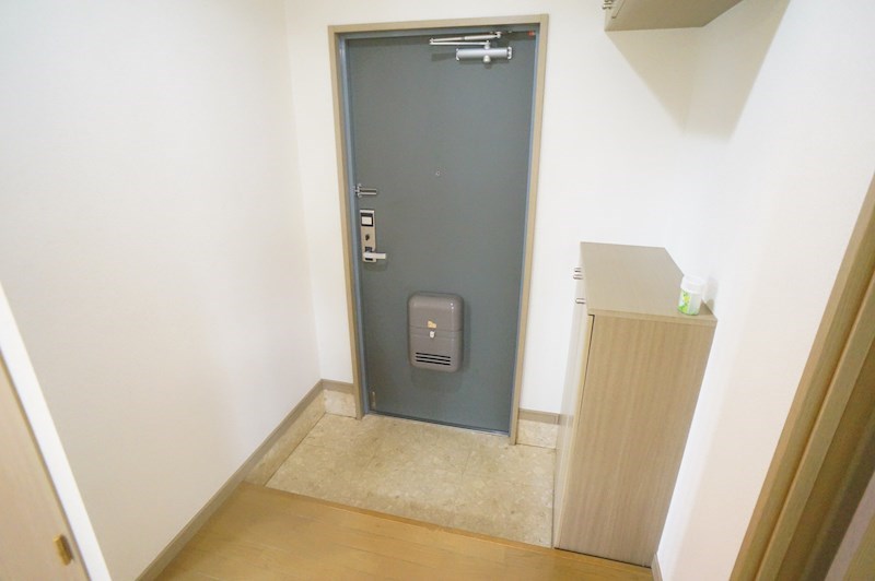 グッドヒルズ桜が丘 玄関