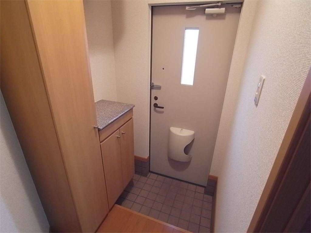 ヴェルドミールⅢ 玄関