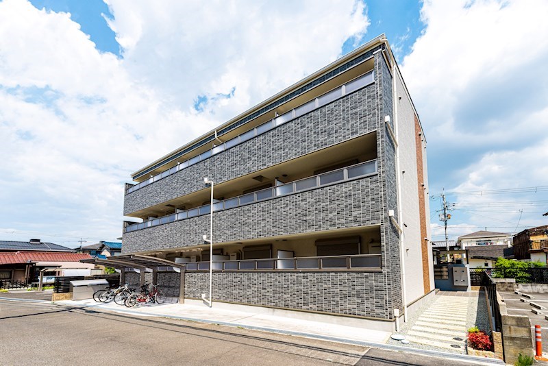 スプランドゥール西大寺 302号室 外観