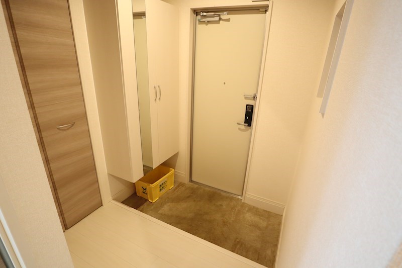 ロータスポンド 玄関