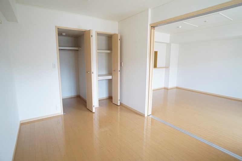 インフィニティ生駒 ベッドルーム