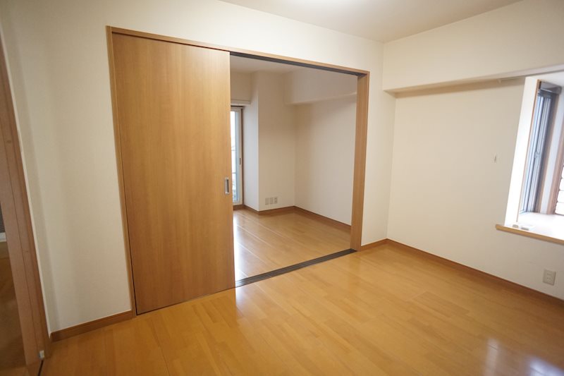 サンルモン新大宮 ベッドルーム