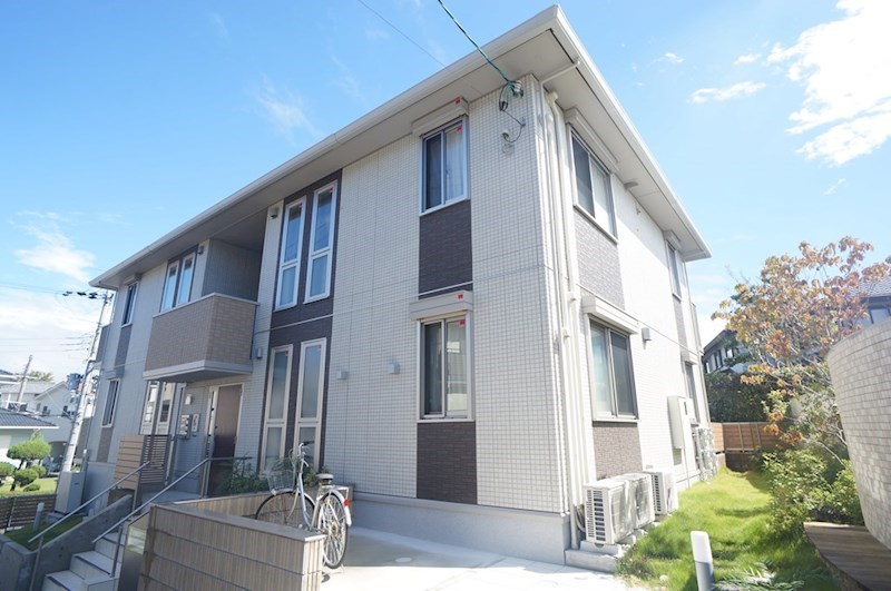 ウエルズ富雄 101号室 外観