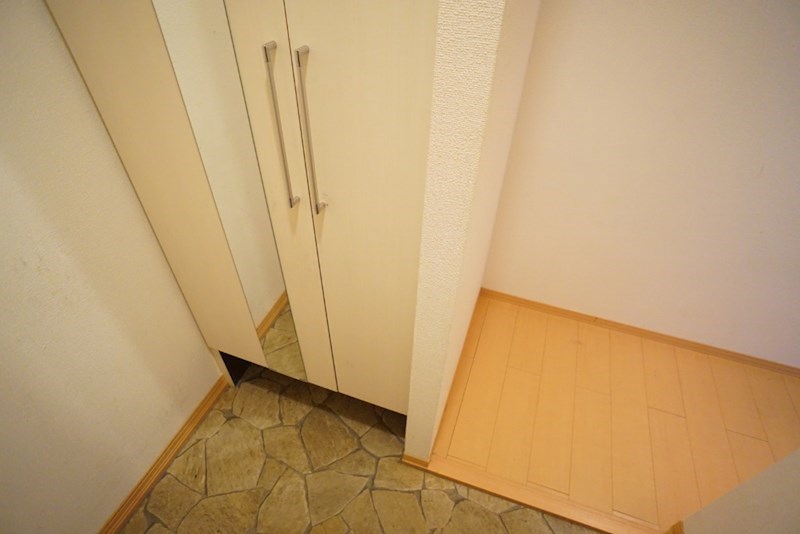 フェアリーＢ棟 玄関