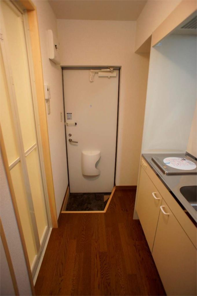 コーポM one 玄関