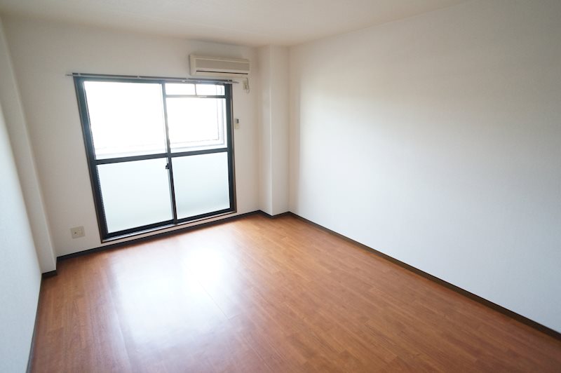 南新町ビル ベッドルーム