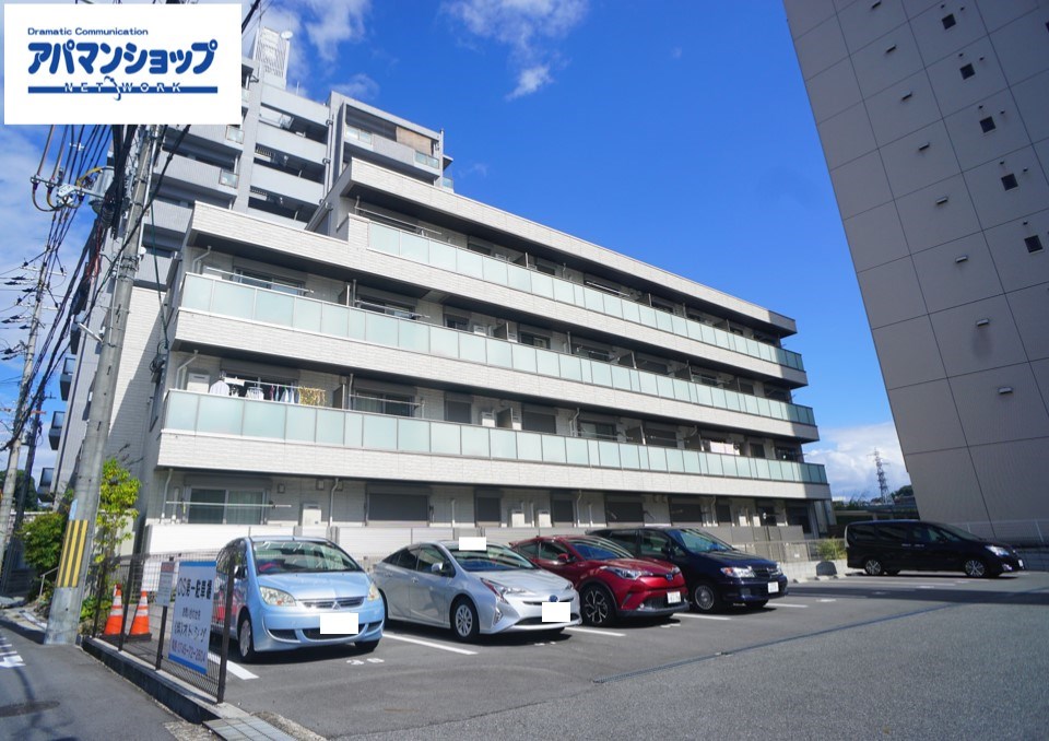 シャーメゾン王寺駅前 203号室 外観