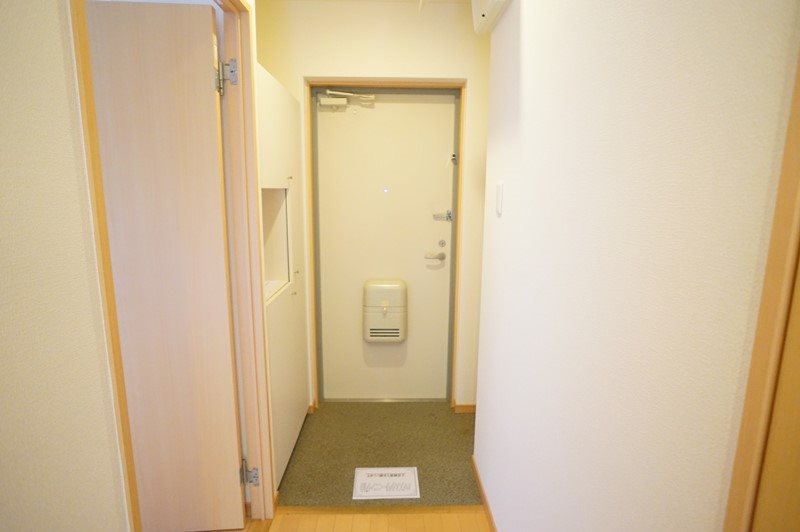 Ｈａｌｅ学園前 玄関