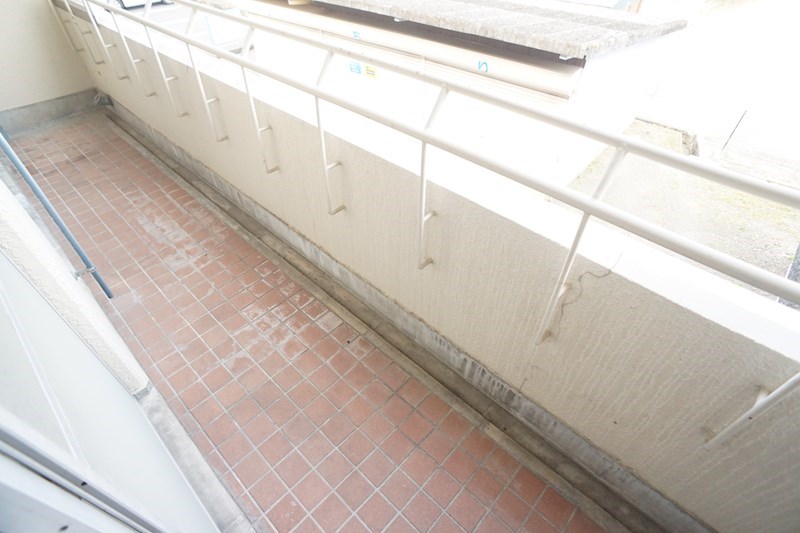 パールハウス王寺 ベランダ