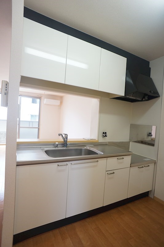 ラフィナートＣ キッチン