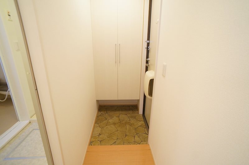 リビングタウンくにみＢ棟 玄関