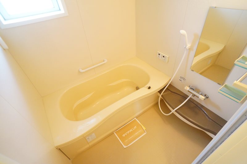 リビングタウンくにみＢ棟 風呂画像