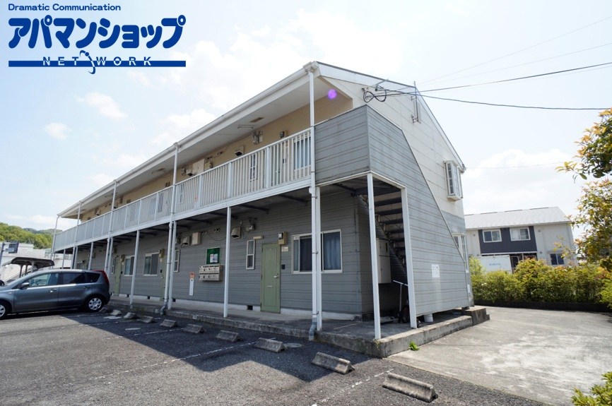 ヴィラージュ 205号室 外観