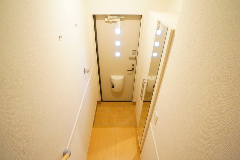 セントラルヒルズ 玄関