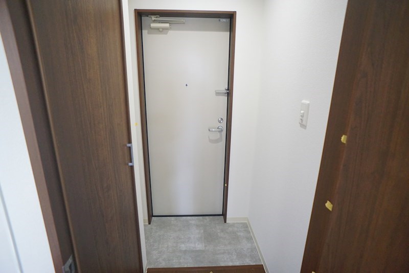 クレアール王寺 玄関