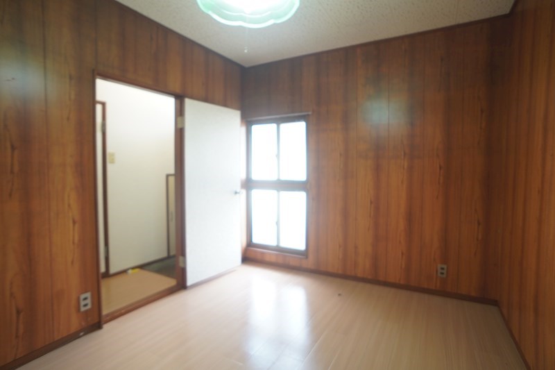 三輪マンション ベッドルーム