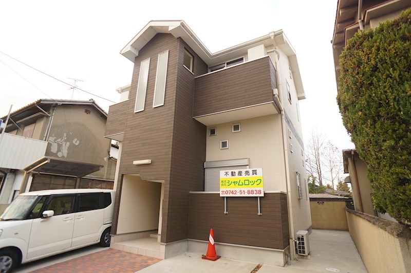 アッシュビーアコダ 202号室 外観