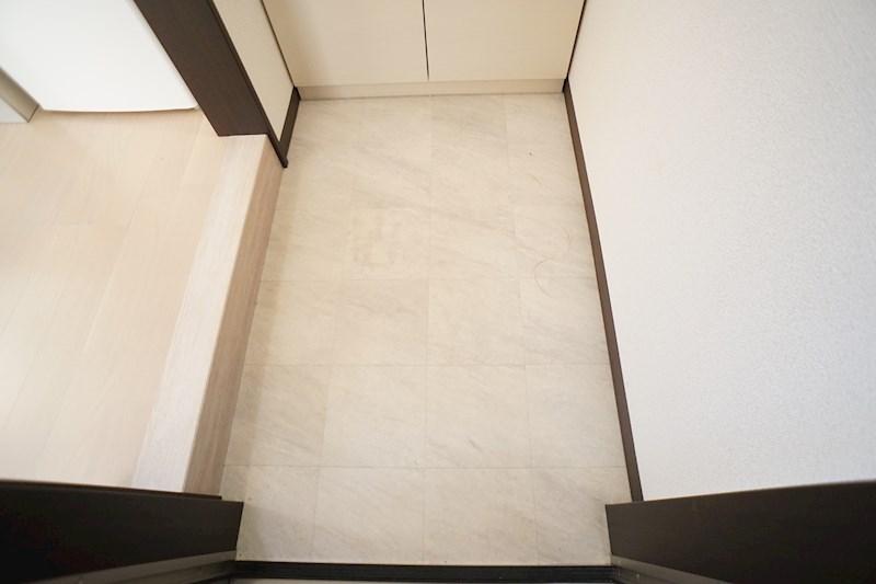 アイリスライフ山陵 玄関