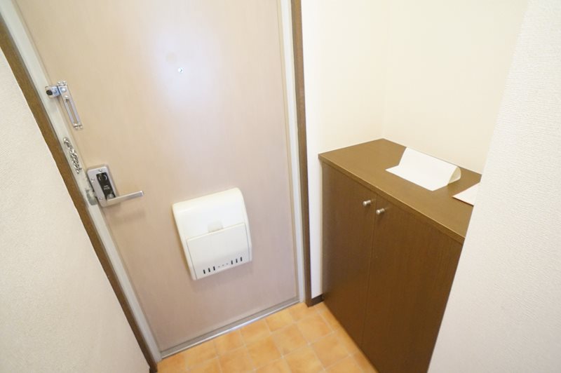 バーベナ光台Ｈ棟 玄関