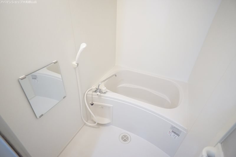 レオパレスケルン 風呂画像