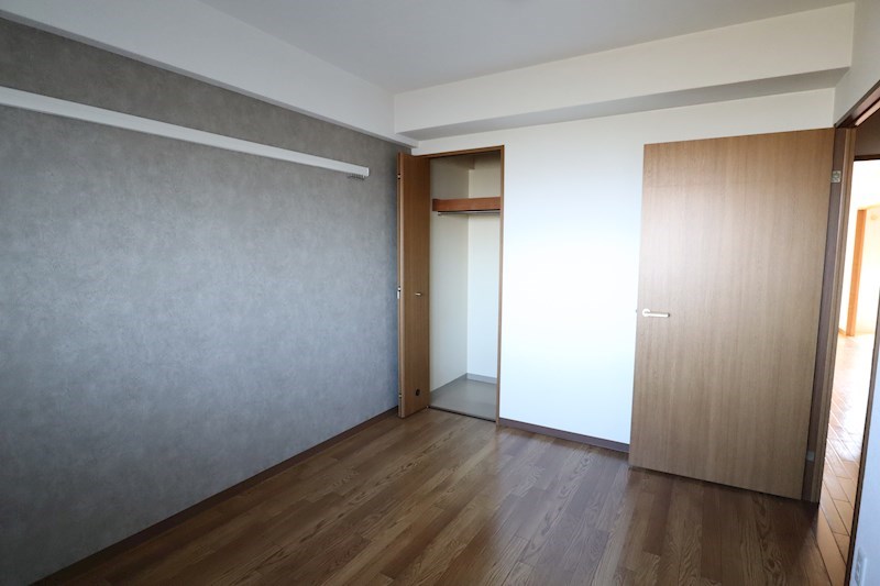 オーク・ステージ八木 ベッドルーム