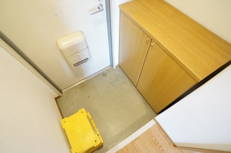 アーバン寿 玄関