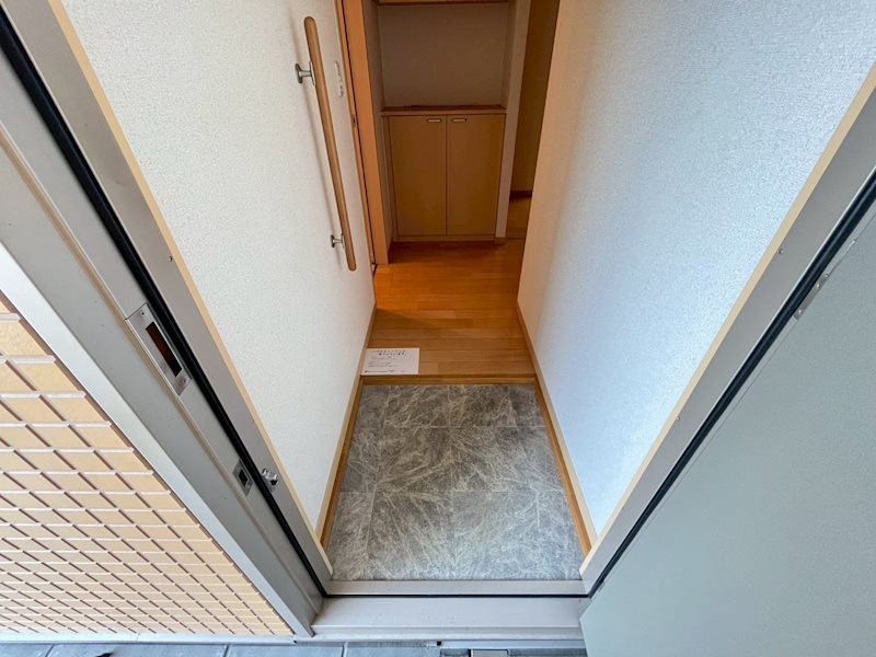 シュウメゾンＢ 玄関