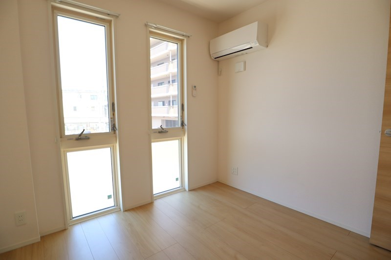 ロイヤルコート藤原京B ベッドルーム