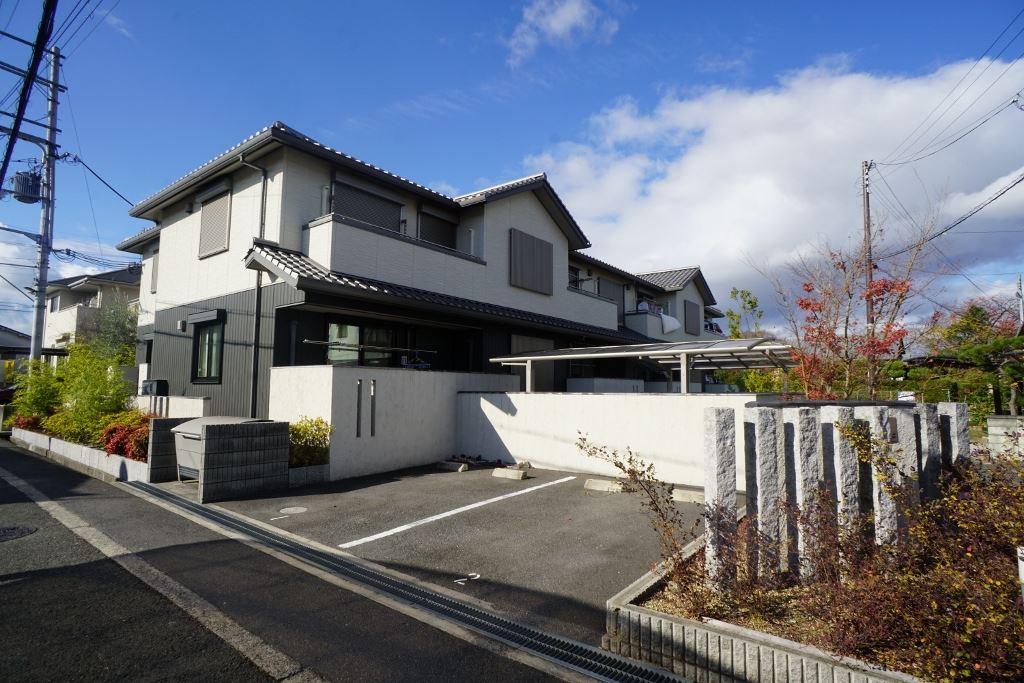 グランシャリオ野々宮 203号室 外観