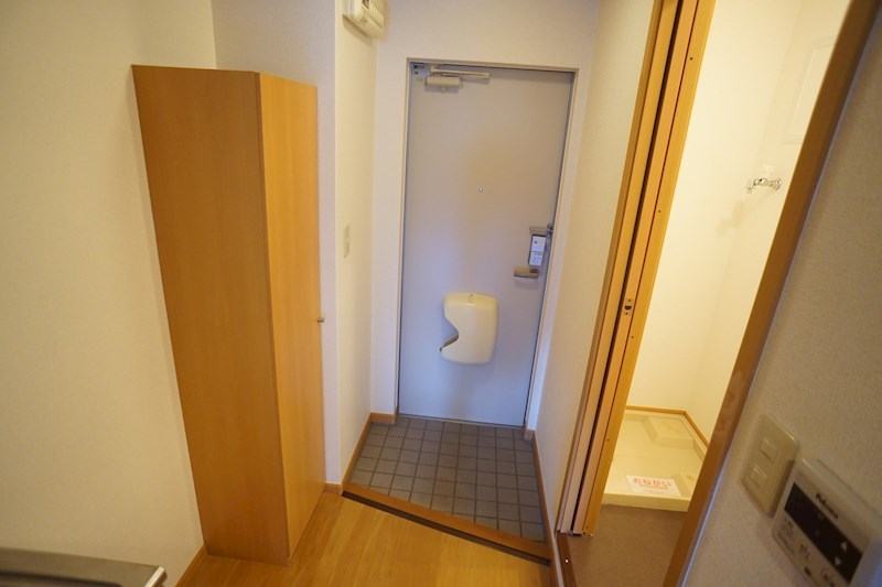 クラールコート 玄関