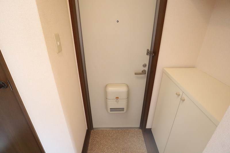 ルミエール二階堂 玄関