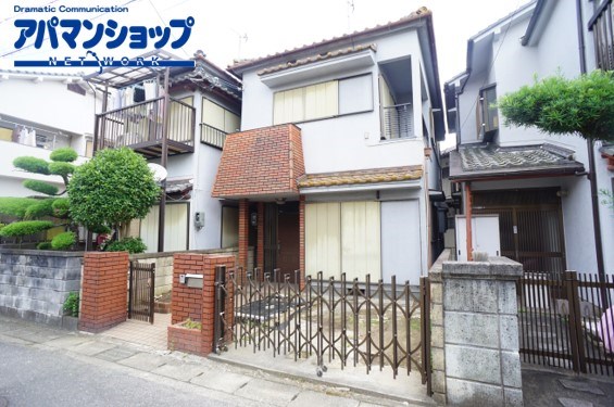 大和郡山小泉駅前貸家 外観