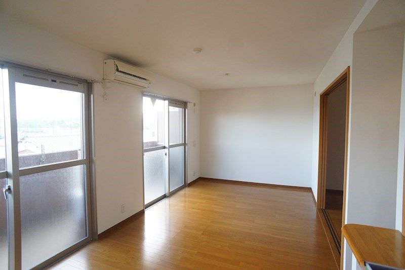 プライムコート西大寺 リビング