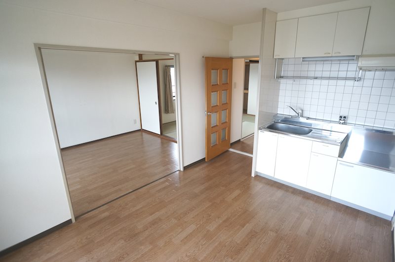 ガーデンハイツ明日香 リビング