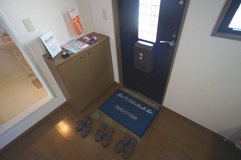 メイプルハイツ 玄関