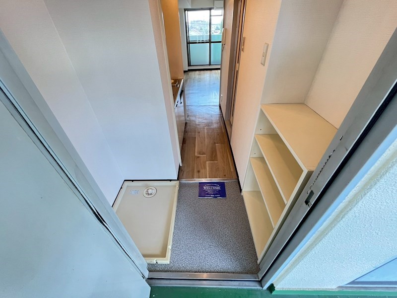 天理グリーンハイツ 玄関