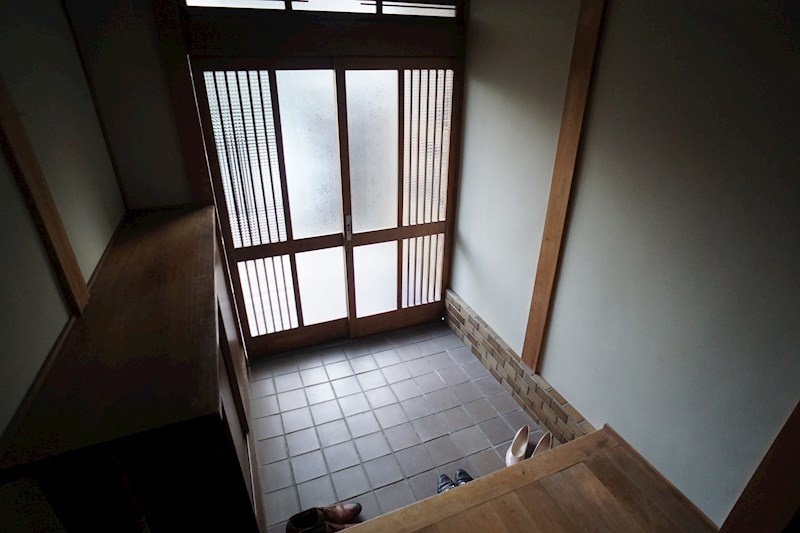 西大寺新町2丁目戸建 玄関