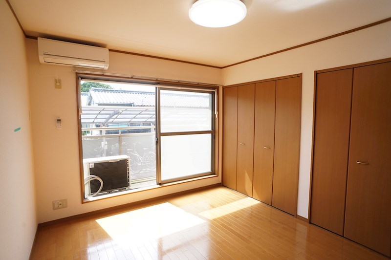 リビングタウン南八木 ベッドルーム