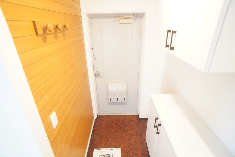 ルノアス富雄 玄関