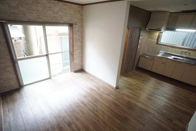 六条西3丁目戸建 リビング