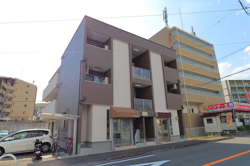 ディアコート生駒 301号室 外観