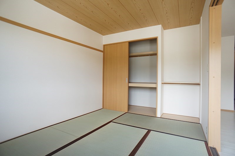 サンクコール朝和　A棟 ベッドルーム