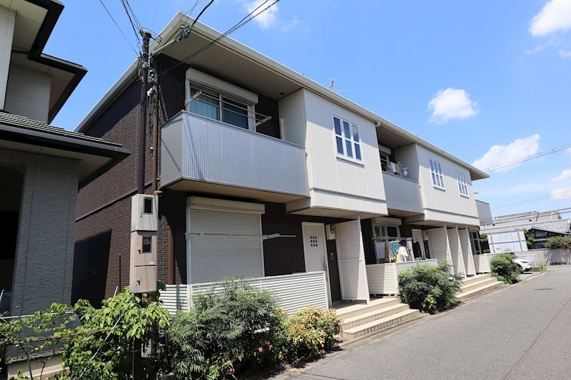 シャーメゾン前栽 203号室 外観