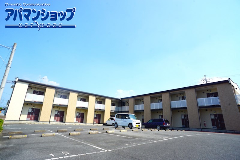 レオパレスケルン 外観