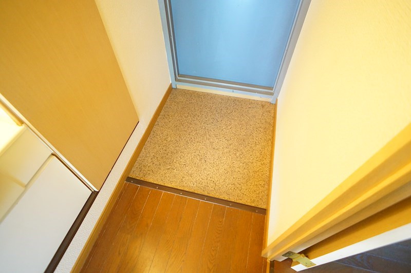 ウィステリア学園前 玄関