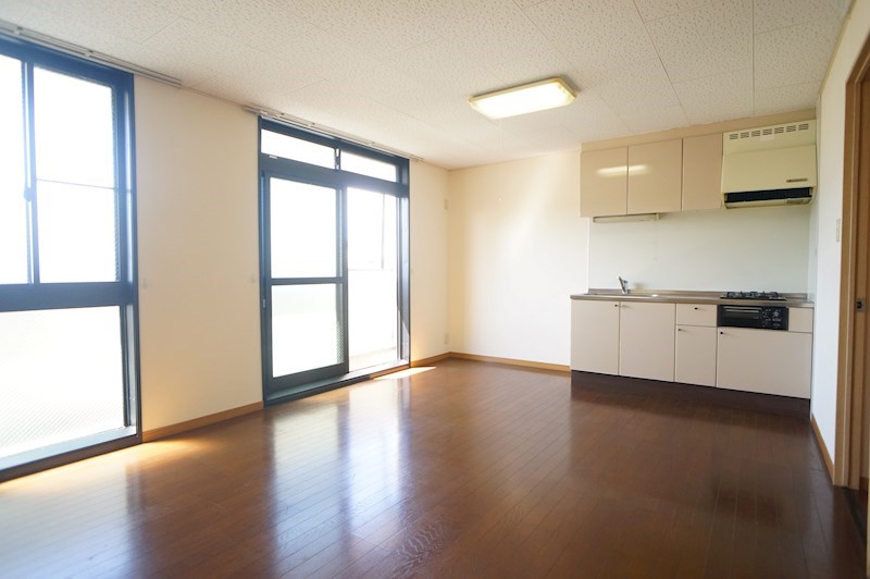 ウィステリア学園前 リビング