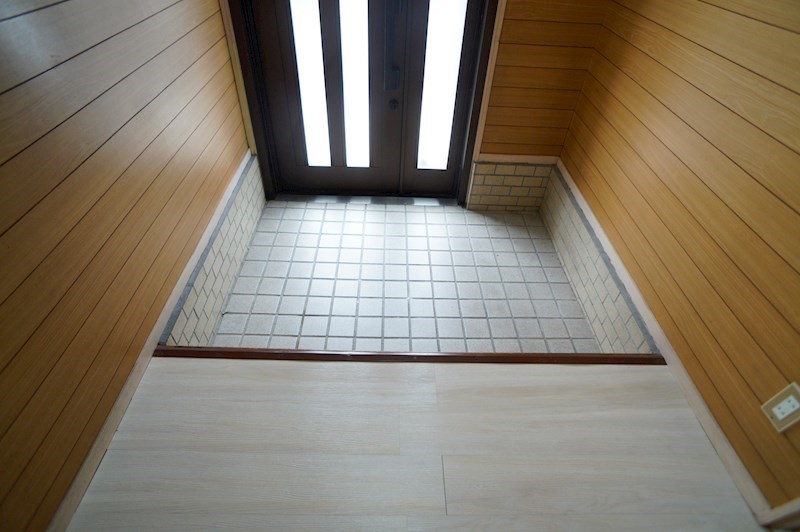 上牧町滝川台2丁目戸建 玄関